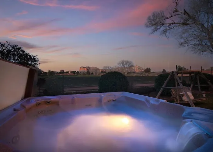 Appartement King Bedroom - Shared Hot Tub - Breakfast Included