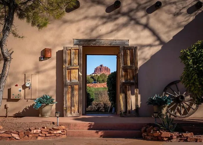 King Bedroom - Shared Hot Tub - Breakfast Included * Sedona