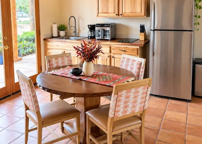 King Bedroom - Shared Hot Tub - Breakfast Included Apartment Sedona